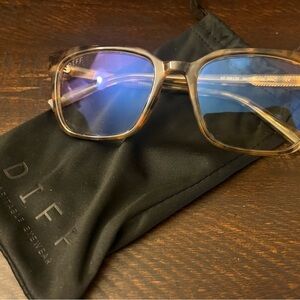 Diff Women’s Blue Light Eyewear - Finn model
